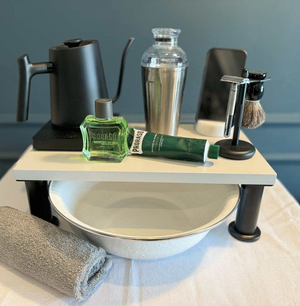 Riser by Kettle & Shave with Round Legs
